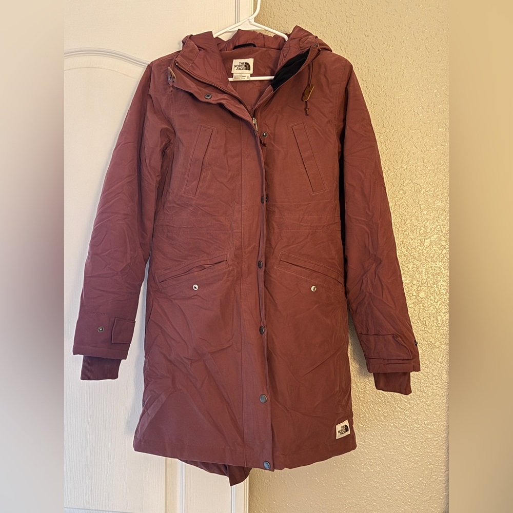 The North Face Snow Down Parka Insulated Weather-Resistant